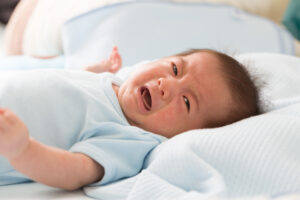 Baby is crying be colic symptoms